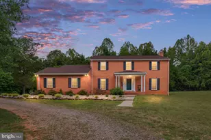 8250 Singing Wood Ct, Spotsylvania, VA 22553 - Photo 2
