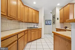 6919 Governors Grant Ln, Fredericksburg, VA 22407 - Photo 22