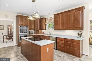 9504 Trentham Trail, Fredericksburg, VA 22407 - Photo 10
