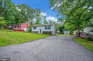 5526 Carousel St, Fredericksburg, VA 22407 - Photo 4