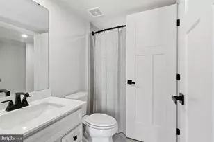 9206 Edenderry Dr, Fredericksburg, VA 22408 - Photo 8