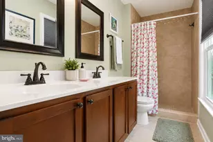 7301 Lord Barton Dr, Fredericksburg, VA 22407 - Photo 14