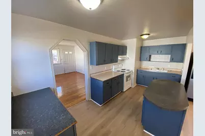209 Hamilton Street #B, Fredericksburg, VA 22408 - Photo 4