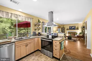 11822 Rutherford Dr, Fredericksburg, VA 22407 - Photo 14