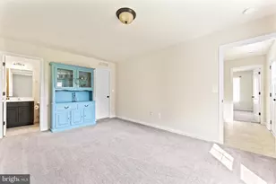 2420 Drake Ln, Fredericksburg, VA 22408 - Photo 6