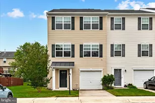 2232 Mallard Landing Dr, Fredericksburg, VA 22408 - Photo 2