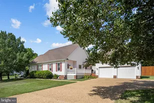 11400 Wexwood Ct, Fredericksburg, VA 22407 - Photo 4