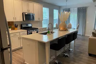 1728 Hudgins Farm Cir, Fredericksburg, VA 22408 - Photo 14