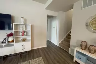 1728 Hudgins Farm Cir, Fredericksburg, VA 22408 - Photo 10