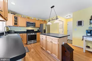 9901 Ashmeade Ct, Fredericksburg, VA 22407 - Photo 16