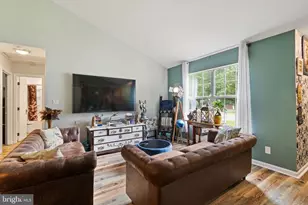 6416 Royal Oaks Dr, Fredericksburg, VA 22407 - Photo 4