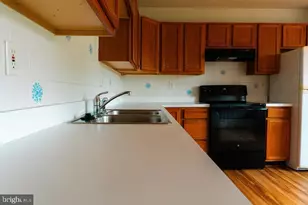 9836 Plaza View Way, Fredericksburg, VA 22408 - Photo 10