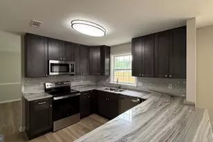 10100 Bellevue Ct, Fredericksburg, VA 22408 - Photo 2