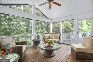 10033 Altamont Cir, Fredericksburg, VA 22408 - Photo 12
