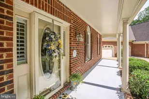 10033 Altamont Cir, Fredericksburg, VA 22408 - Photo 4