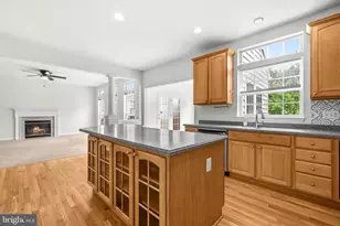 5407 Silver Maple Ln, Fredericksburg, VA 22407 - Photo 10