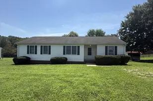 7112 Sharon Rd, Fredericksburg, VA 22407 - Photo 1