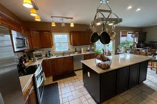 6108 N Willow Pond Dr, Fredericksburg, VA 22407 - Photo 4