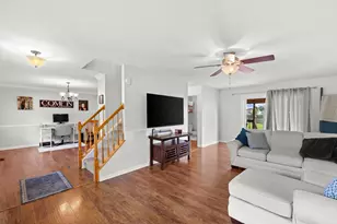 12110 Stonehenge Dr, Fredericksburg, VA 22407 - Photo 10