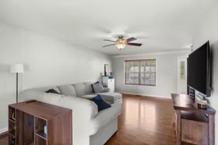 12110 Stonehenge Dr, Fredericksburg, VA 22407 - Photo 14