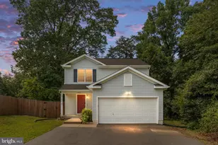 10416 Hillside Ln, Fredericksburg, VA 22408 - Photo 1