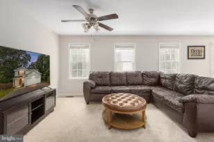 10416 Hillside Ln, Fredericksburg, VA 22408 - Photo 14