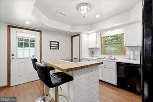 8526 Lake Anna Pkwy, Spotsylvania, VA 22551 - Photo 8
