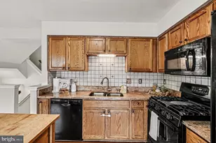 4524 Papillion Ct, Fredericksburg, VA 22408 - Photo 8