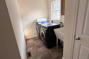 4114 Derbyshire Ln, Fredericksburg, VA 22408 - Photo 4