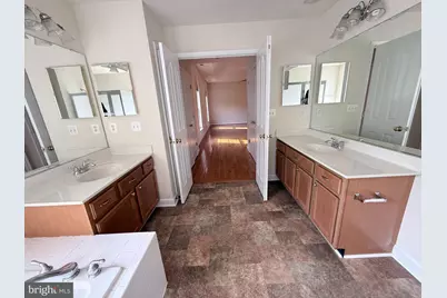 4114 Derbyshire Lane, Fredericksburg, VA 22408 - Photo 6