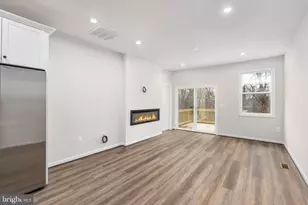 10603 Afton Grove Ct, Fredericksburg, VA 22408 - Photo 8