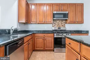 9349 Birch Cliff Drive, Fredericksburg, VA 22407 - Photo 12