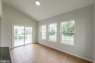 9349 Birch Cliff Drive, Fredericksburg, VA 22407 - Photo 8
