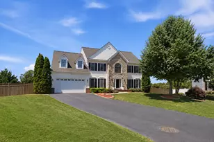 7116 Crown Jewels Ct, Fredericksburg, VA 22407 - Photo 2
