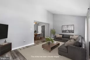 10422 Heather Greens Cir, Spotsylvania, VA 22553 - Photo 8