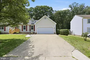 10422 Heather Greens Cir, Spotsylvania, VA 22553 - Photo 4