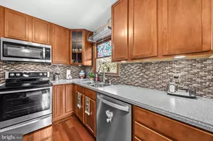 313 Green Arbor Dr, Fredericksburg, VA 22407 - Photo 10