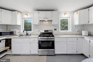 9820 Pratts Dr, Fredericksburg, VA 22408 - Photo 30