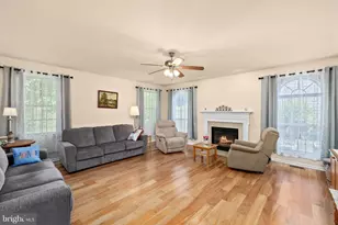 10414 N McClellan Dr, Fredericksburg, VA 22408 - Photo 20