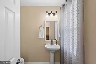 10414 N McClellan Dr, Fredericksburg, VA 22408 - Photo 4
