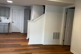 9610 Hazelbrook Ct, Fredericksburg, VA 22407 - Photo 8