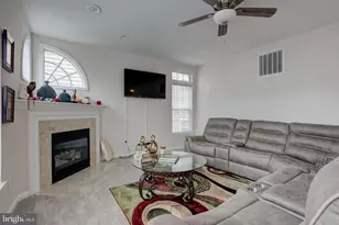 5218 Windbreak Dr, Fredericksburg, VA 22407 - Photo 12