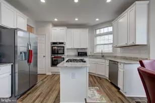 5218 Windbreak Dr, Fredericksburg, VA 22407 - Photo 10