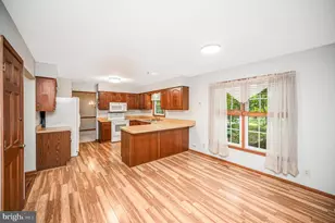 5802 Queen's Mill Cir, Fredericksburg, VA 22407 - Photo 16