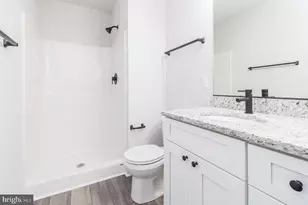 215 Mansfield St, Fredericksburg, VA 22408 - Photo 14
