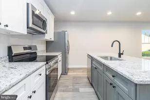 215 Mansfield St, Fredericksburg, VA 22408 - Photo 12