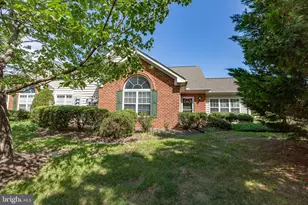 6294 Autumn Leaf Dr, Fredericksburg, VA 22407 - Photo 2