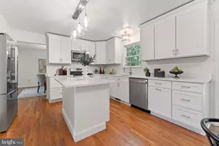 10105 Cotter Ct, Fredericksburg, VA 22408 - Photo 6