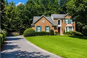 3915 Carlyle Ct, Fredericksburg, VA 22408 - Photo 2