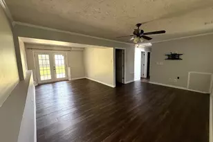 11512 Woodland View Dr, Fredericksburg, VA 22407 - Photo 10